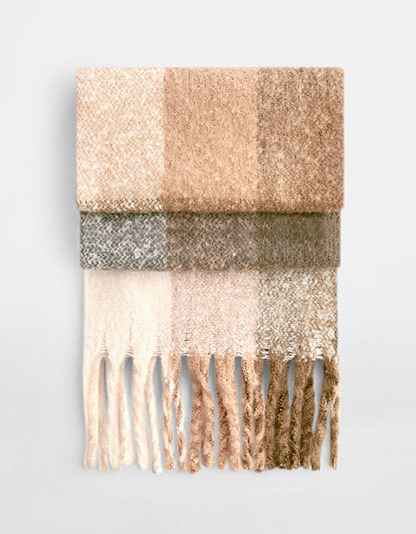 Fluffy Check Scarf